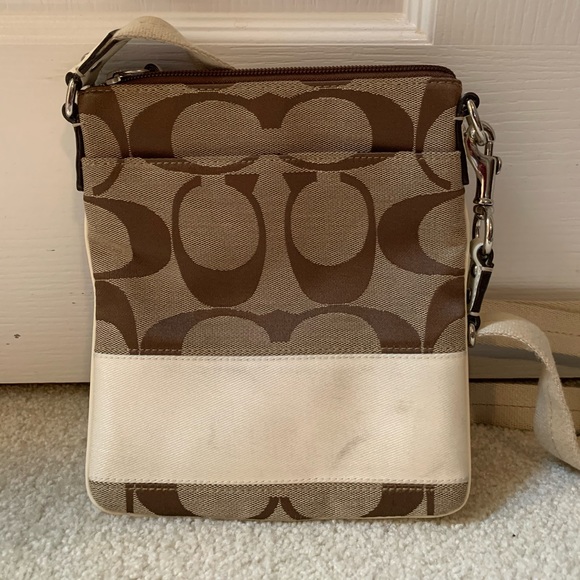 Coach purse - Picture 2 of 3